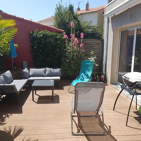 Joli Appartement 50 M2 Classe 3 Etoiles Avec Terrasse Et Jardin La Rochelle  Buitenkant foto