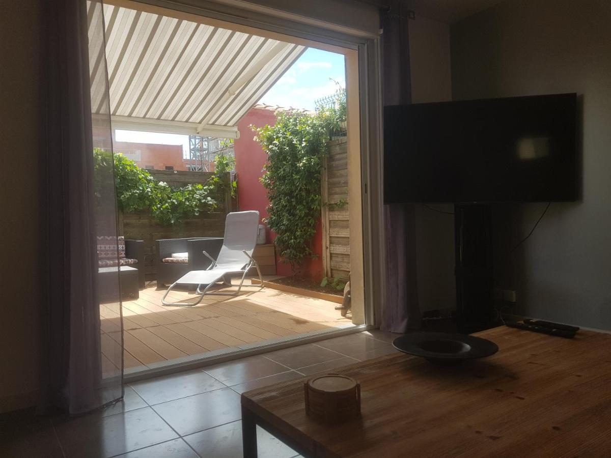 Joli Appartement 50 M2 Classe 3 Etoiles Avec Terrasse Et Jardin La Rochelle  Buitenkant foto