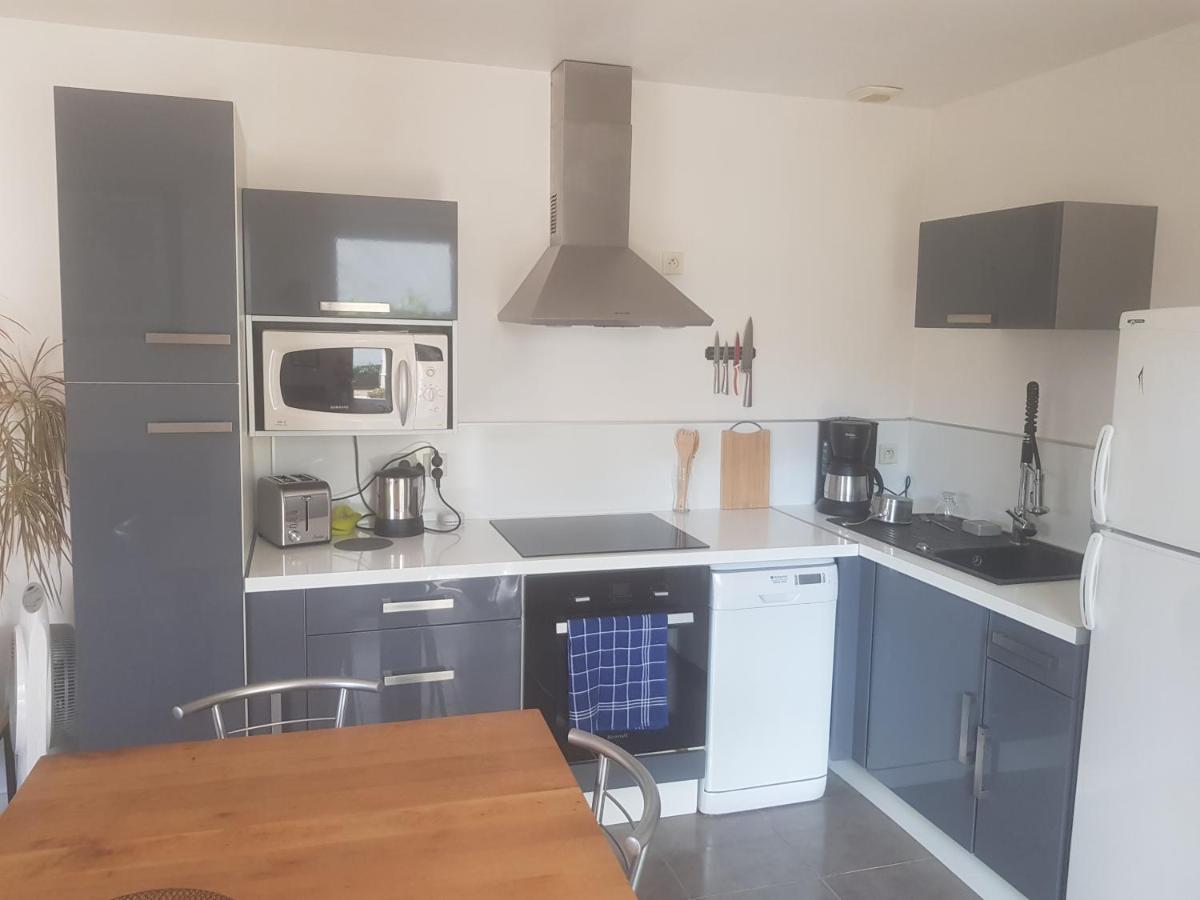 Joli Appartement 50 M2 Classe 3 Etoiles Avec Terrasse Et Jardin La Rochelle  Buitenkant foto